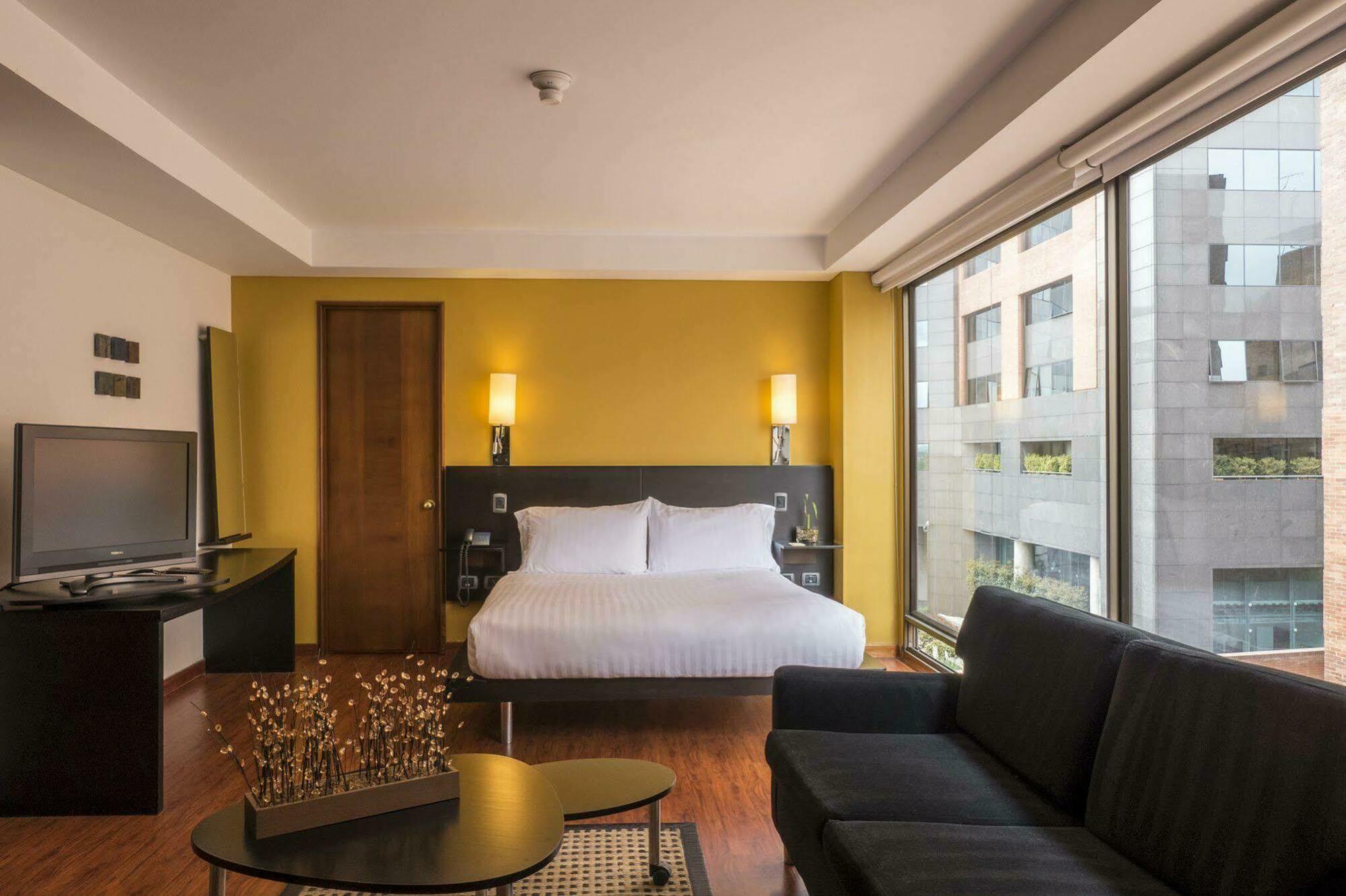 Hotel Lugano Suites Bogota Exterior photo